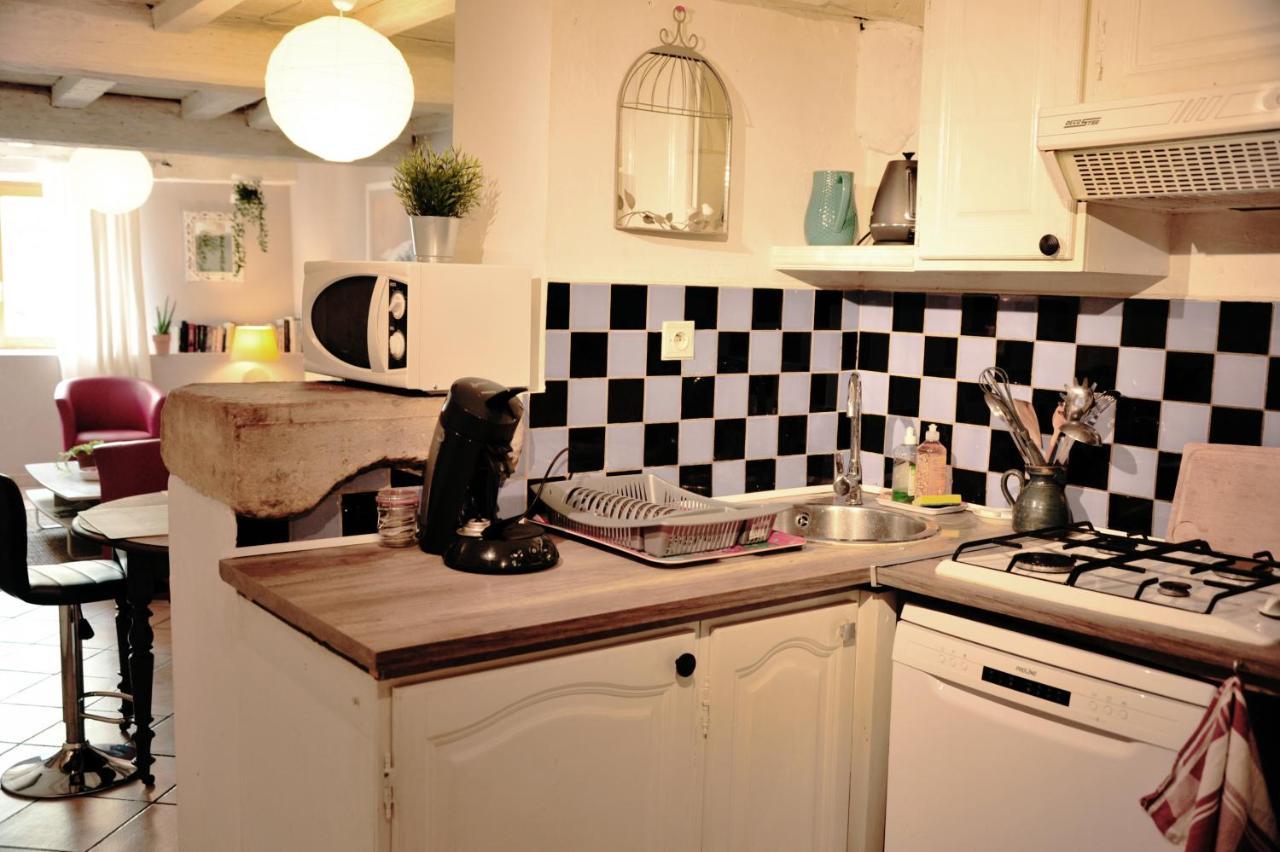 Appartement T2 Sur Place Tranquille Avec Camera Mety Exteriér fotografie